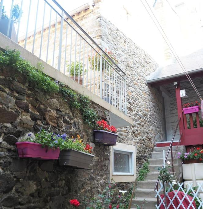 Appartement Duplex Et Terrasse A St Servan-St Malo Saint-Malo Exteriör bild