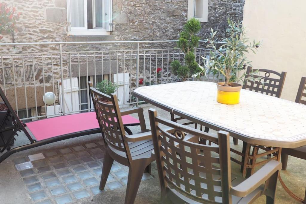 Appartement Duplex Et Terrasse A St Servan-St Malo Saint-Malo Exteriör bild